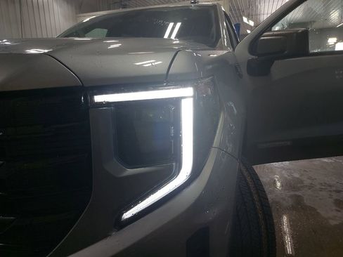 New 2026 GMC Sierra 1500 Elevation image 31