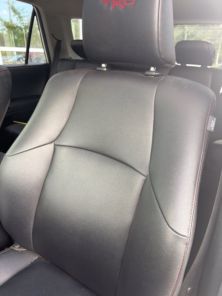Used 2021 Toyota 4Runner Venture w/ Moonroof Package AWD/4WD image 5