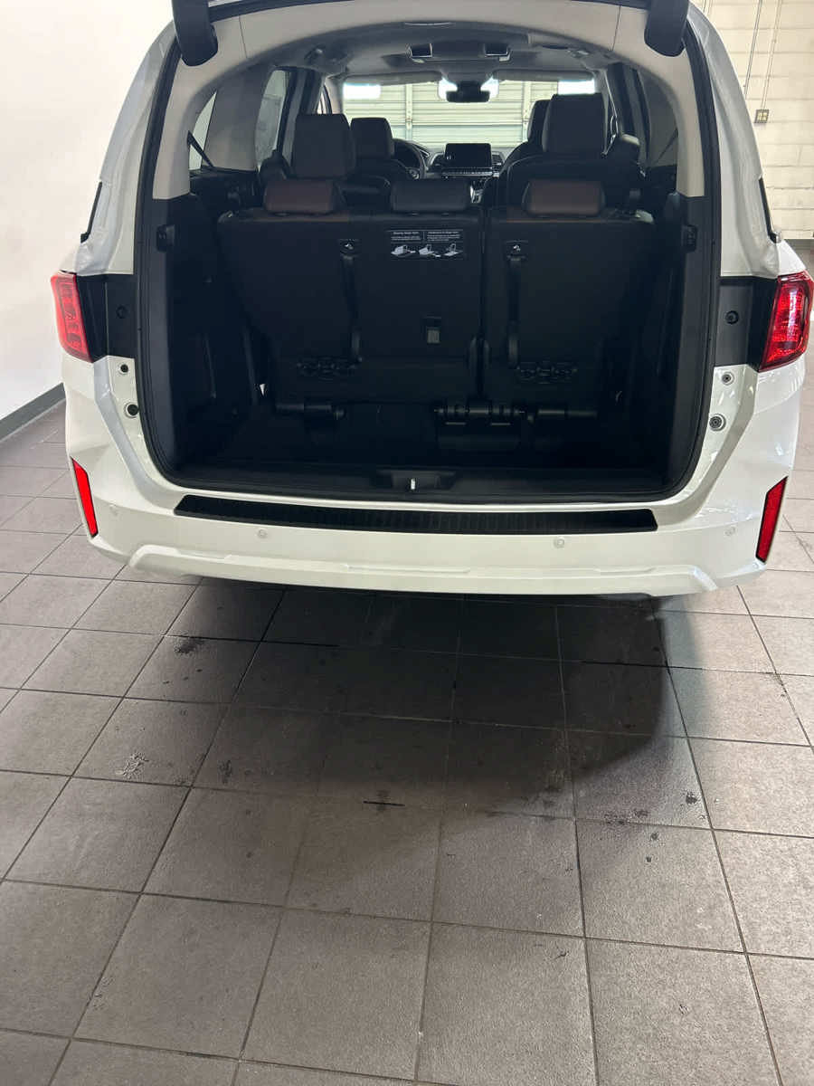 New 2027 Honda Odyssey Elite image 30