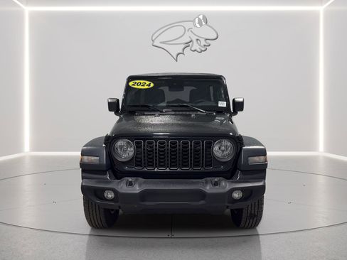 Used 2024 Jeep Wrangler Unlimited Sport AWD/4WD image 8