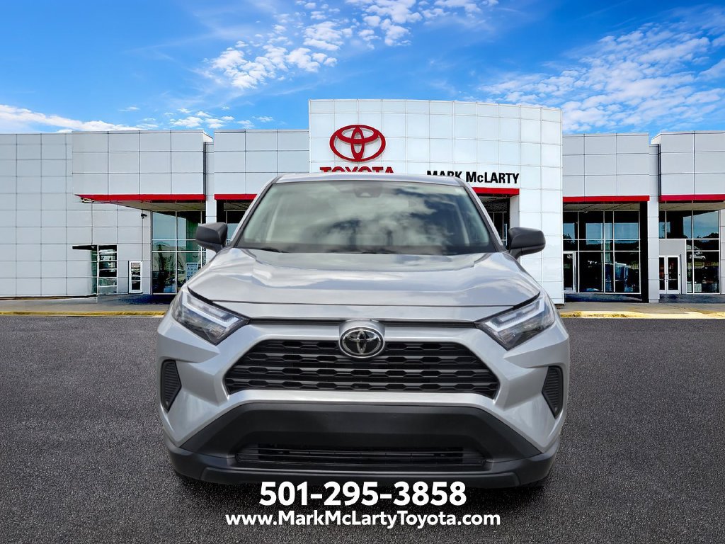 Used 2023 Toyota RAV4 LE FWD image 8
