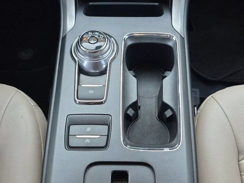 Used 2020 Ford Fusion SEL FWD image 12