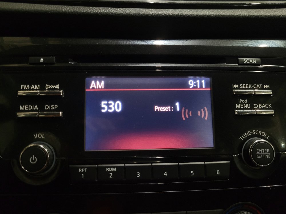 Used 2017 Nissan Rogue S AWD/4WD image 25