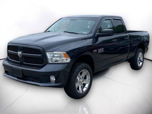 Used 2016 RAM 1500 Express image 2