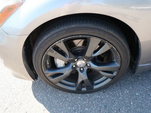 Used 2012 INFINITI M37 w/ Sport Pkg RWD image 16