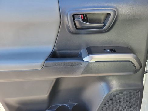 Used 2023 Toyota Tacoma SR5 image 9