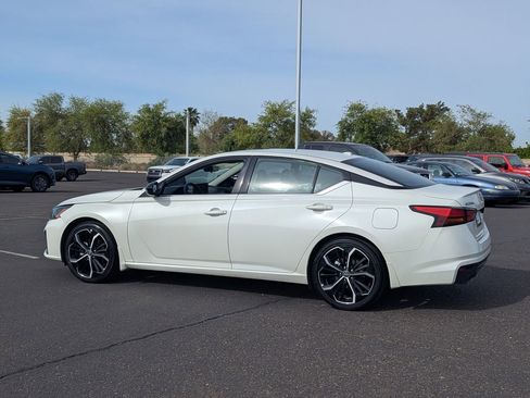 Certified 2025 Nissan Altima 2.5 SR w/ SR Premium Package image 4