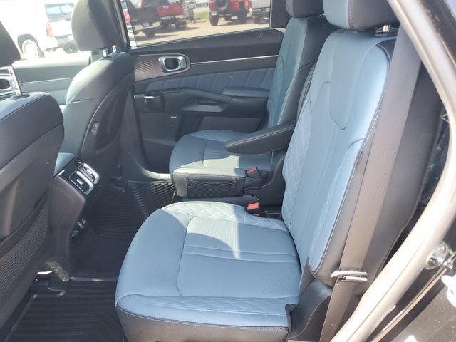 Used 2025 Kia Sorento SX Prestige AWD/4WD image 13