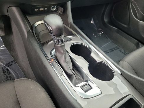 Used 2022 Chevrolet Malibu LT FWD image 21