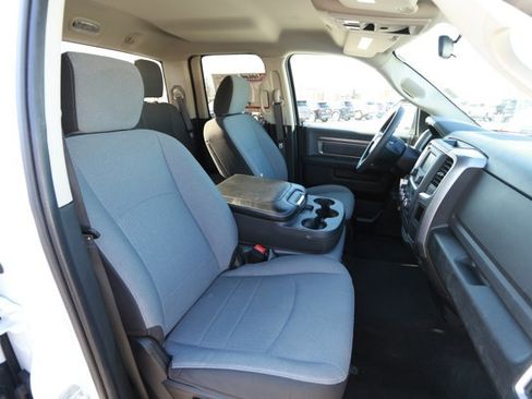 Used 2024 RAM 1500 Classic SLT image 26