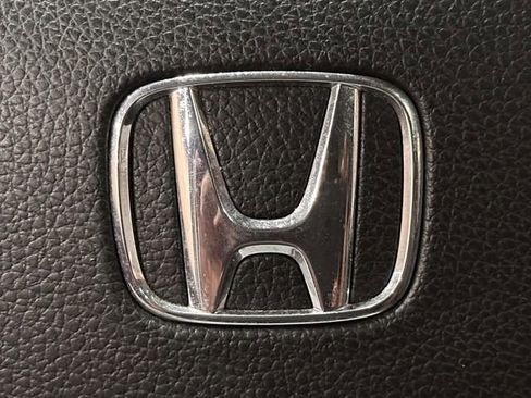 Used 2017 Honda Pilot Touring image 30