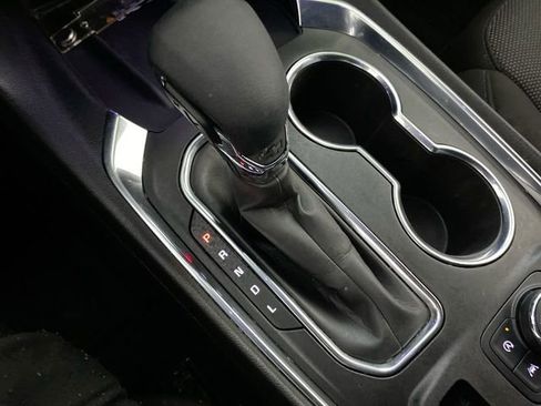 Used 2023 Chevrolet Traverse LT image 44