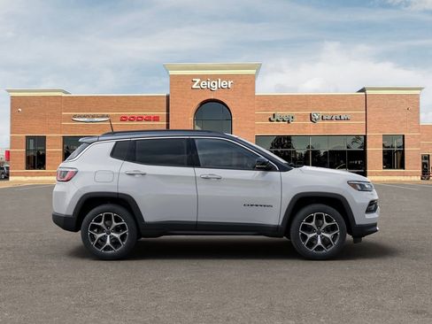 New 2025 Jeep Compass Limited image 21