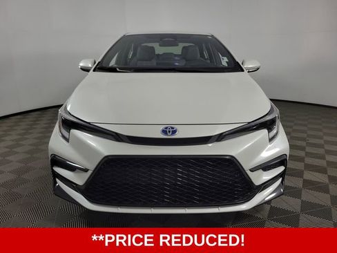 Used 2024 Toyota Corolla SE image 2