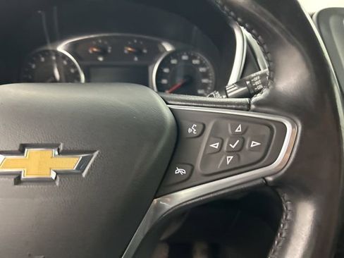 Used 2022 Chevrolet Equinox LT image 12
