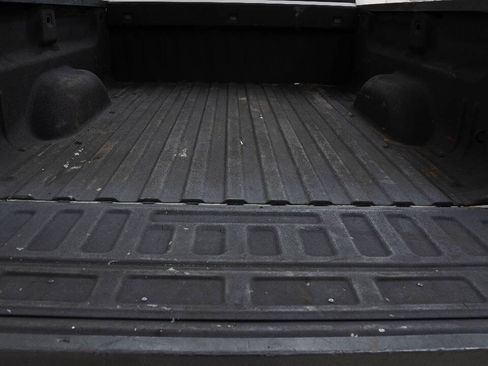 Used 2018 Chevrolet Silverado 1500 W/T RWD image 70