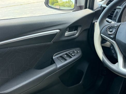 Used 2015 Honda Fit EX image 42