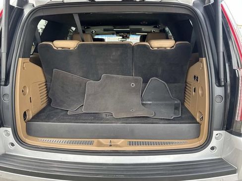 Used 2018 Cadillac Escalade Platinum image 9