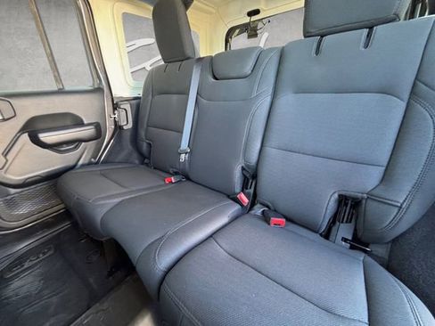 Used 2021 Jeep Wrangler Unlimited Sport image 22