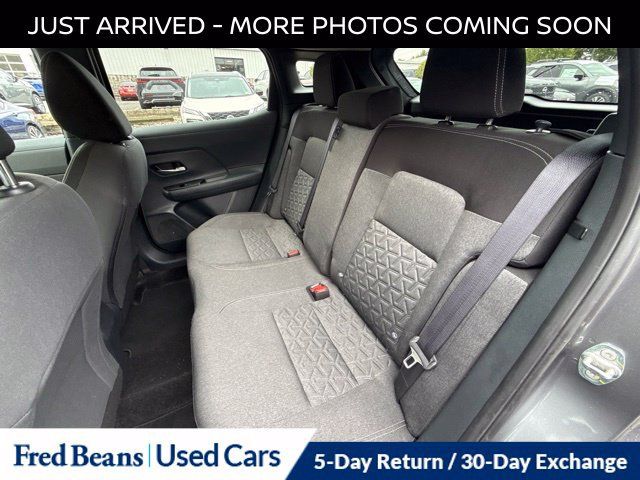 Certified 2025 Nissan Kicks SV AWD/4WD image 15