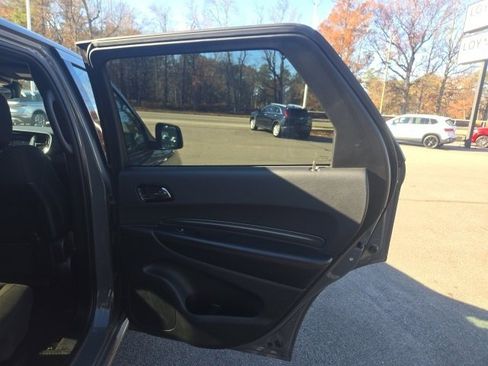 Used 2023 Dodge Durango GT image 32