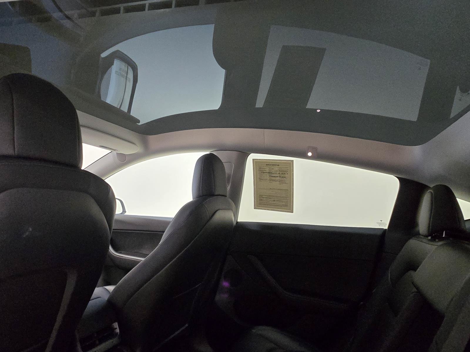 Used 2021 Tesla Model Y Long Range AWD/4WD image 24