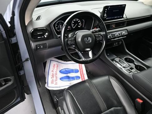 Certified 2024 Honda Pilot Touring image 15