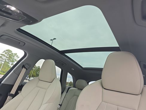 New 2025 Audi Q5 Prestige image 28