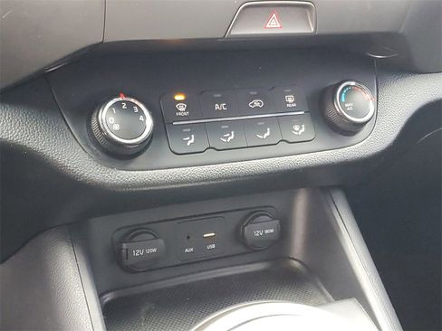 Used 2016 Kia Sportage LX image 18
