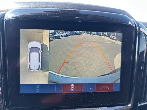 Used 2018 Chevrolet Traverse High Country AWD/4WD image 18