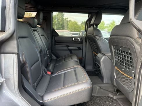 Used 2024 Ford Bronco Badlands AWD/4WD image 15