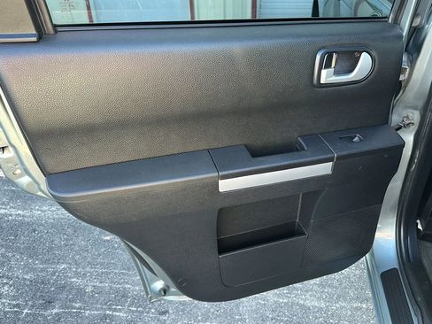 Used 2007 Mitsubishi Endeavor SE image 8