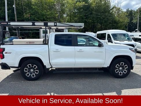 Used 2024 Chevrolet Colorado Z71 w/ Advanced Trailering Package AWD/4WD image 8