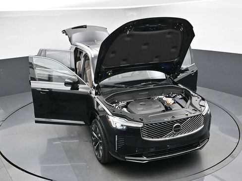 New 2026 Volvo XC90 T8 Plus image 51