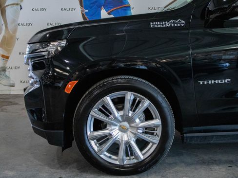 Used 2023 Chevrolet Tahoe High Country AWD/4WD image 16