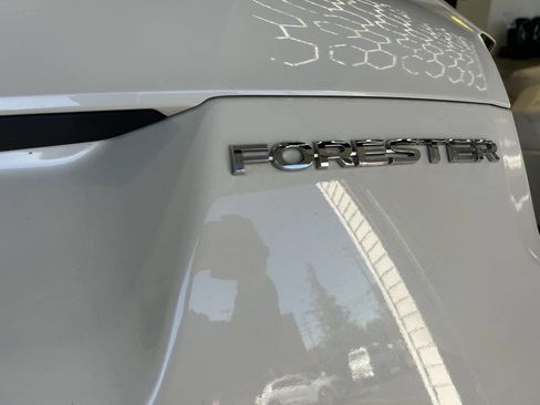 Used 2018 Subaru Forester 2.5i Limited image 17