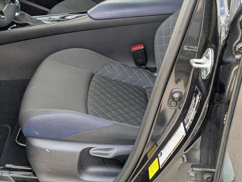 Used 2021 Toyota C-HR XLE image 14