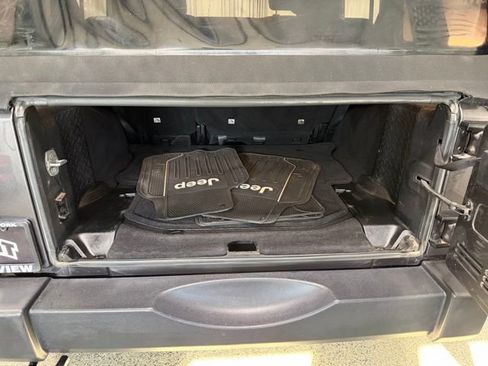 Used 2014 Jeep Wrangler Unlimited Sport w/ Connectivity Group image 9