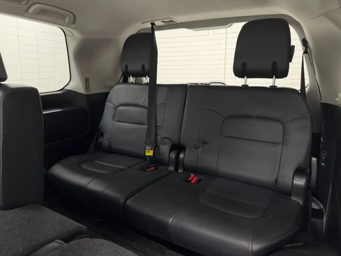 Used 2018 Toyota Land Cruiser AWD/4WD image 17