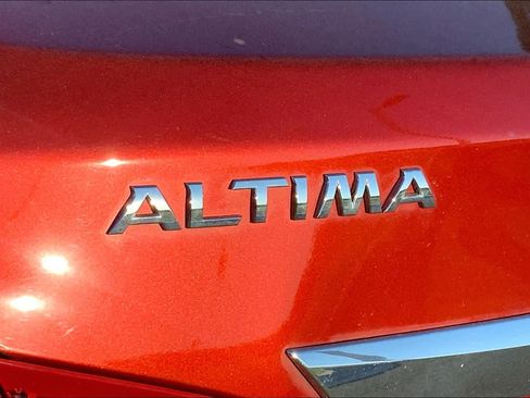 Used 2017 Nissan Altima 2.5 S w/ Power Driver Seat Package FWD image 32