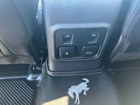 Used 2024 Ford Bronco Wildtrak image 17