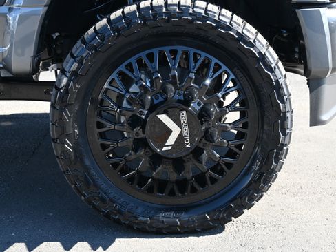 Used 2026 Ford F450 Platinum w/ Platinum Plus Package image 14