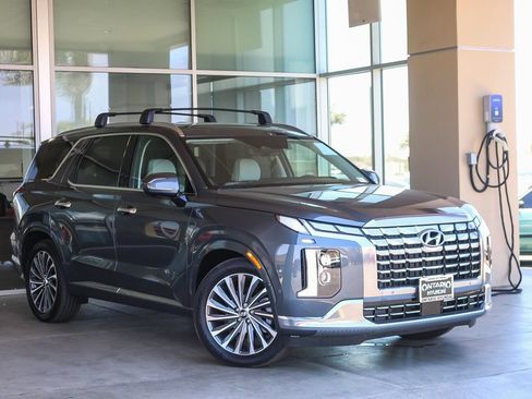 Certified 2025 Hyundai Palisade Calligraphy AWD/4WD image 1