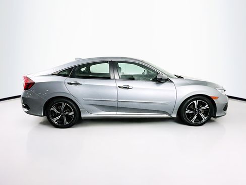 Used 2016 Honda Civic Touring image 10