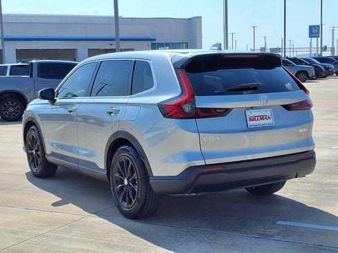 Used 2025 Honda CR-V EX image 2