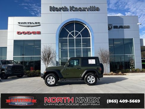 Used 2021 Jeep Wrangler Sport S image 2