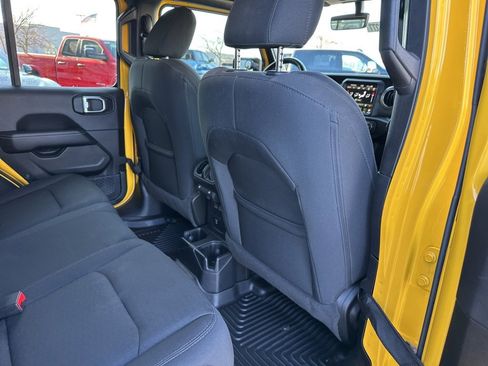 Used 2021 Jeep Wrangler Unlimited Sahara image 49