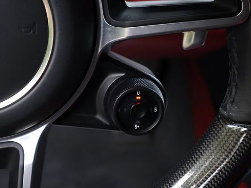 Used 2024 Porsche 718 Boxster RWD image 27