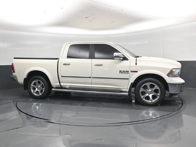 Used 2018 RAM 1500 Laramie w/ Convenience Group AWD/4WD image 34