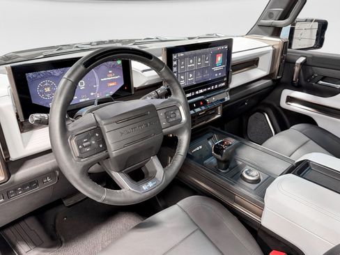 Used 2025 GMC Hummer EV 3X AWD/4WD image 17